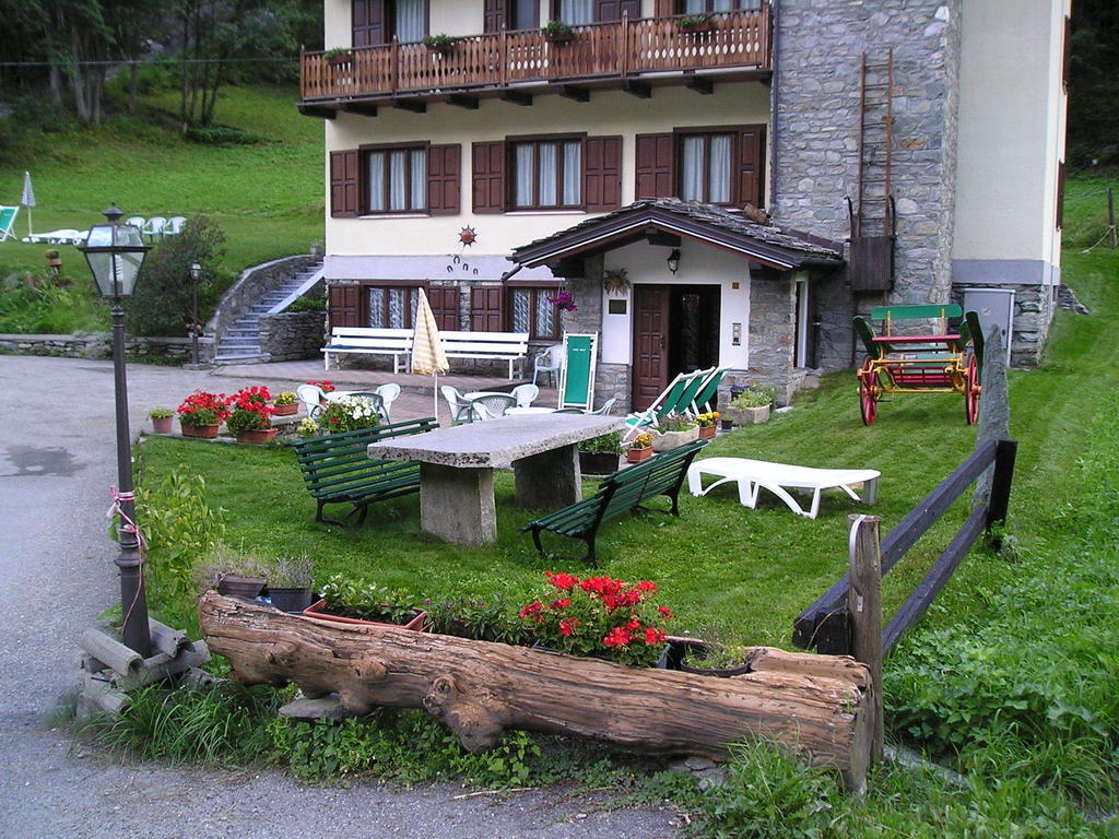 Ollomont 歌乐山旅馆酒店 外观 照片