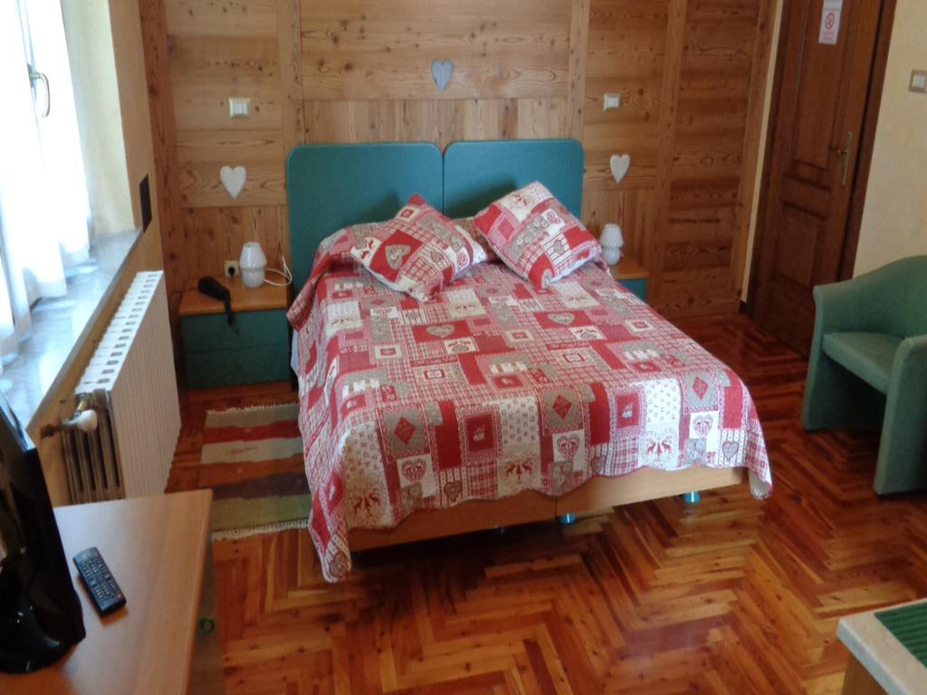 Ollomont 歌乐山旅馆酒店 外观 照片
